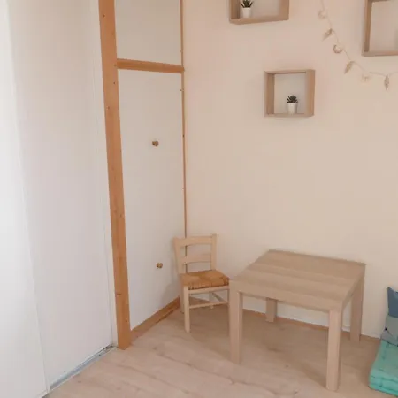 펜션 Maisonnette 4 Pers. Pres Plage, Piscine Et Parking - Fr-1-194-260
