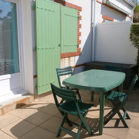 펜션 Maisonnette 4 Pers. Pres Plage, Piscine Et Parking - Fr-1-194-260 라트슈수르메르